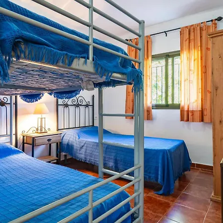Pet Friendly In With Kitchenette Sedella
